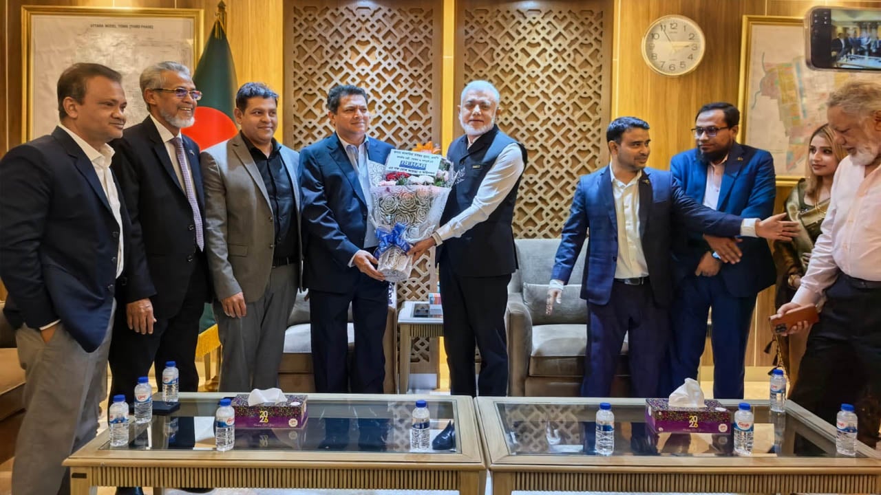গৃহায়নমন্ত্রীর সঙ্গে রিহ্যাব নেতাদের সাক্ষাৎ, সহযোগিতা কামনা