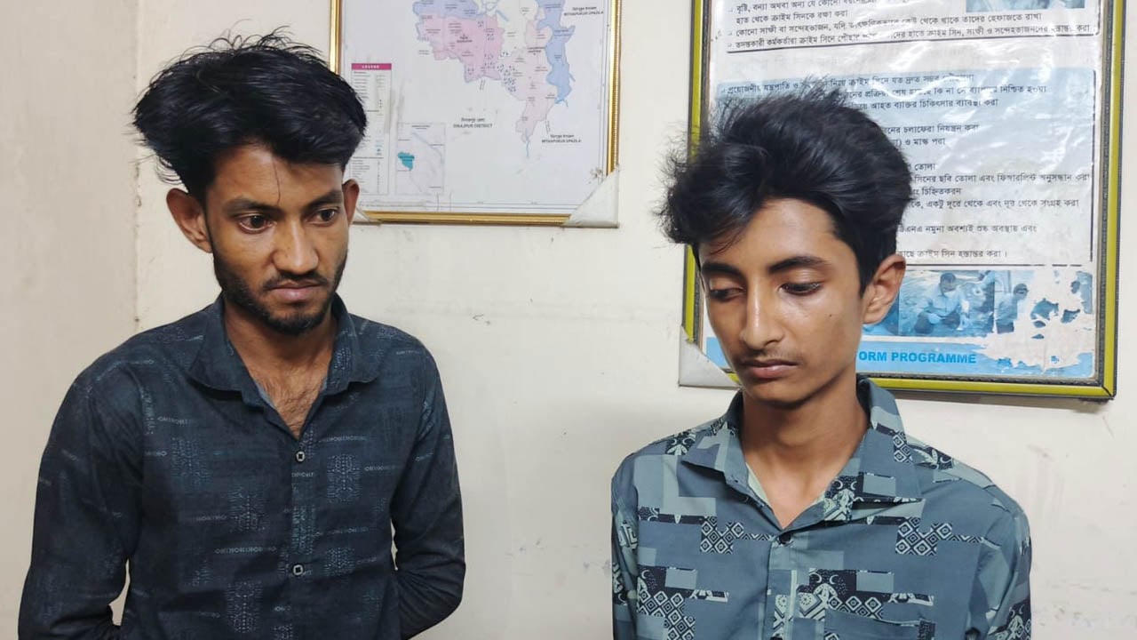 বদরগঞ্জে ইয়াবাসহ দুই মাদক কারবারি গ্রেপ্তার
