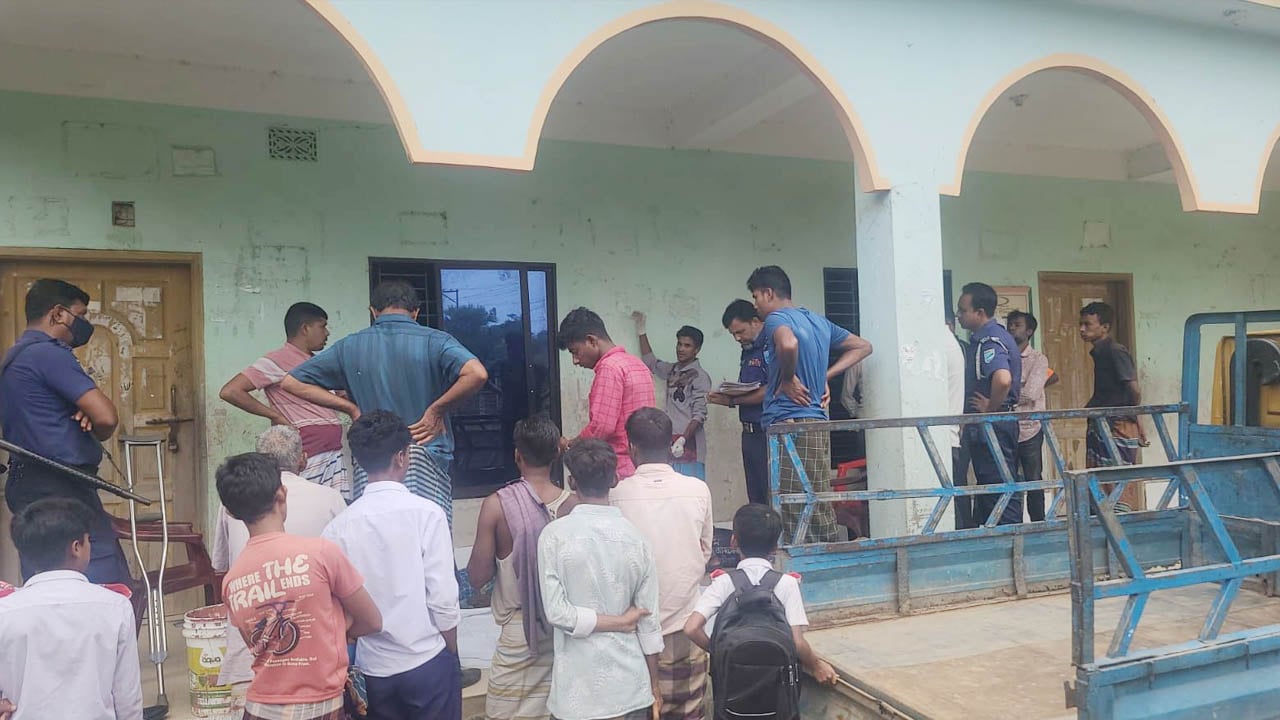 ভিক্ষুকের লাশ উদ্ধার, ব্যাগে মিলল ৭০ হাজার টাকা