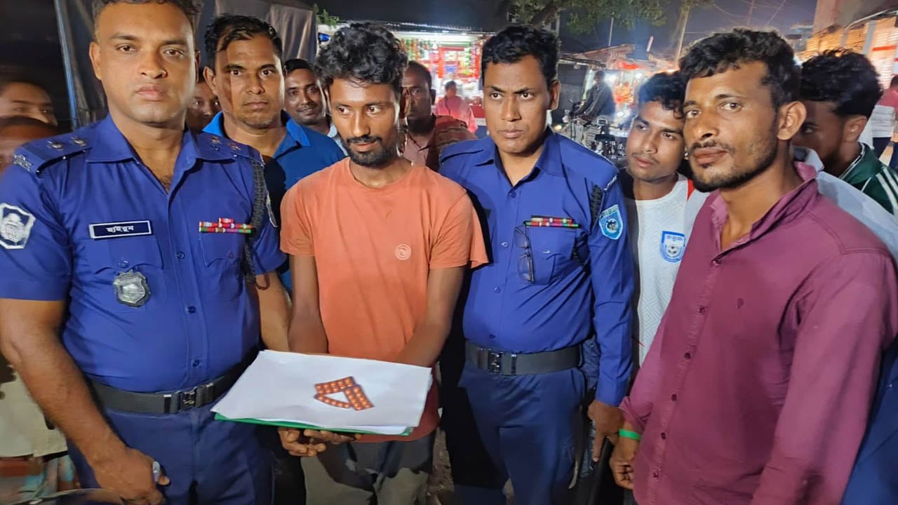 তারাগঞ্জে ট্যাপেন্ডাডল ট্যাবলেটসহ যুবক গ্রেপ্তার