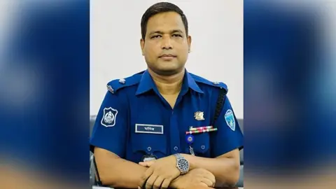 বরিশাল কোতোয়ালি থানার নতুন ওসি হলেন মনিরুল ইসলাম
