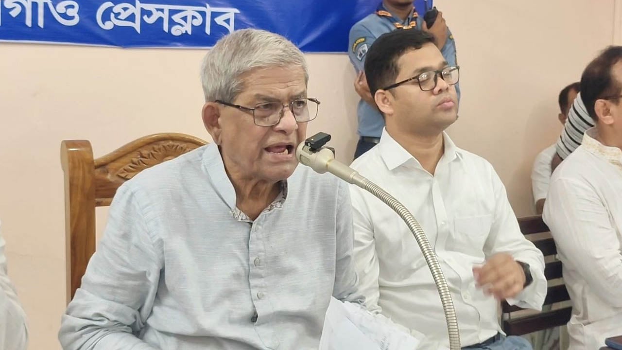 রাজনীতিবিদদের ভুল ধরে সঠিক পথ দেখানোই সাংবাদিকদের দায়িত্ব