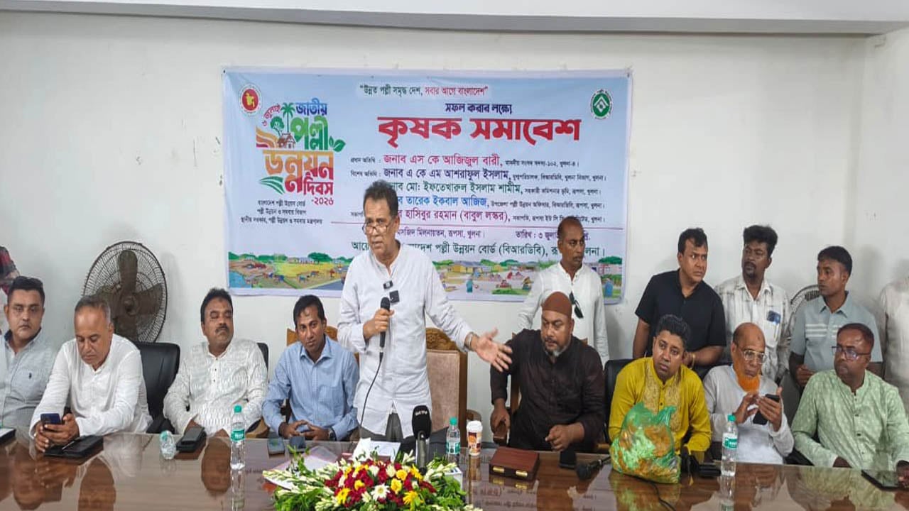 আ. লীগের পথে হাঁটলে বিএনপিতে ঠাঁই নেই: হেলাল