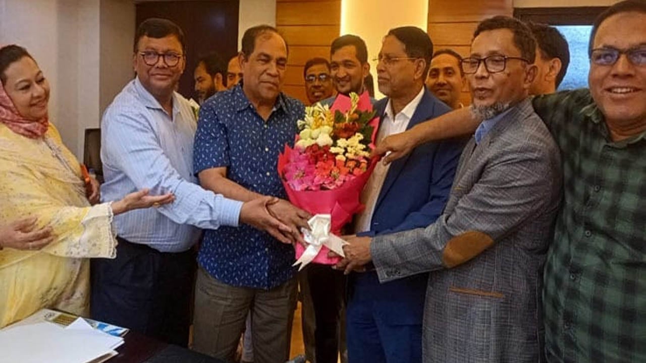 ফারইস্ট ইসলামী লাইফের চেয়ারম্যান পদে পুনর্নির্বাচিত হলেন এমপি ফখরুল ইসলাম
