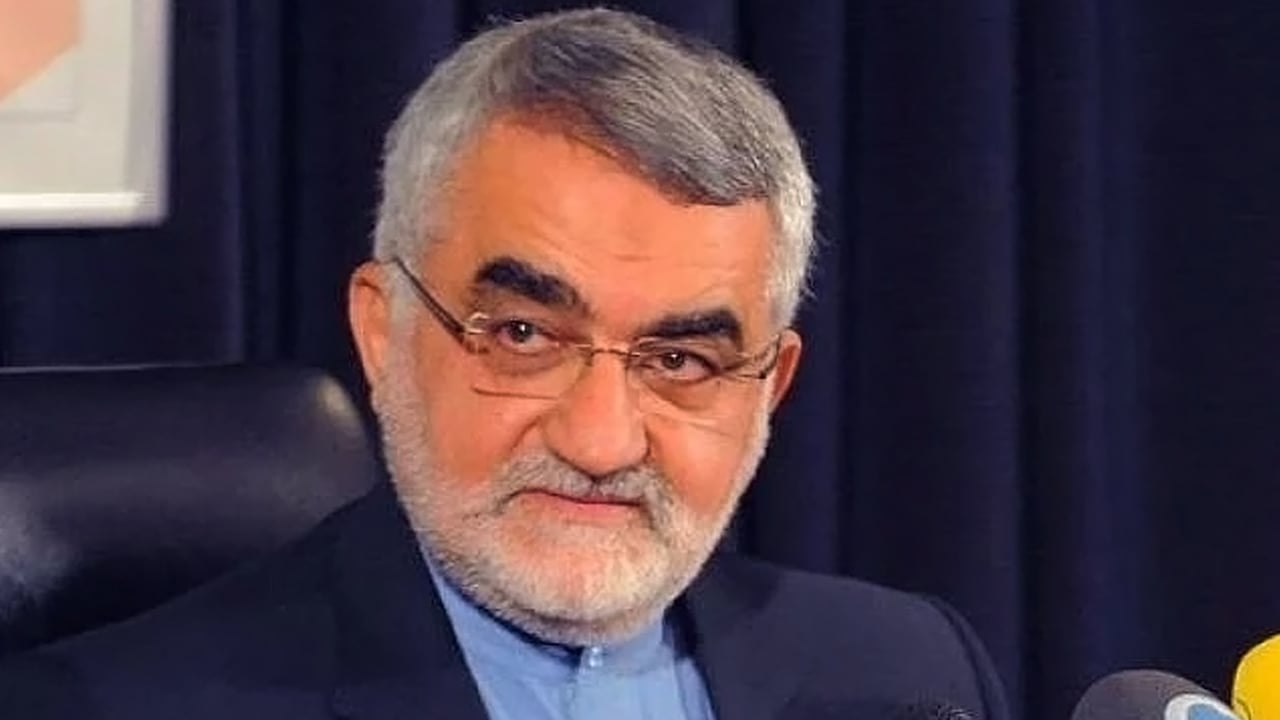 হরমুজে জাহাজ চলাচলে নিয়ন্ত্রণ ও টোল আদায়ে নতুন ব্যবস্থা আনছে ইরান