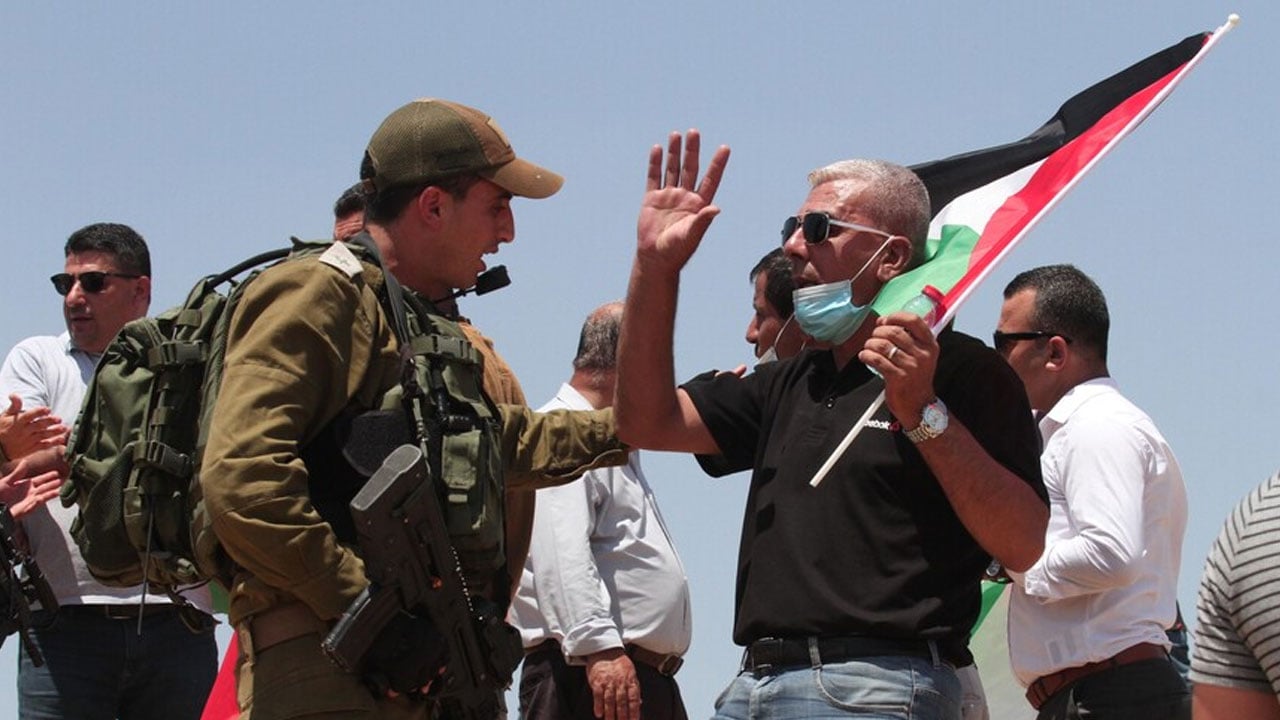 পশ্চিম তীরে ইসরাইলের দখল ঠেকাতে যুক্তরাজ্যের সাবেক ৬০ রাষ্ট্রদূতের আহ্বান