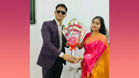 স্বামী জুডিশিয়াল ম্যাজিস্ট্রেট, বিজেএস পাস করে একই পথে স্ত্রী