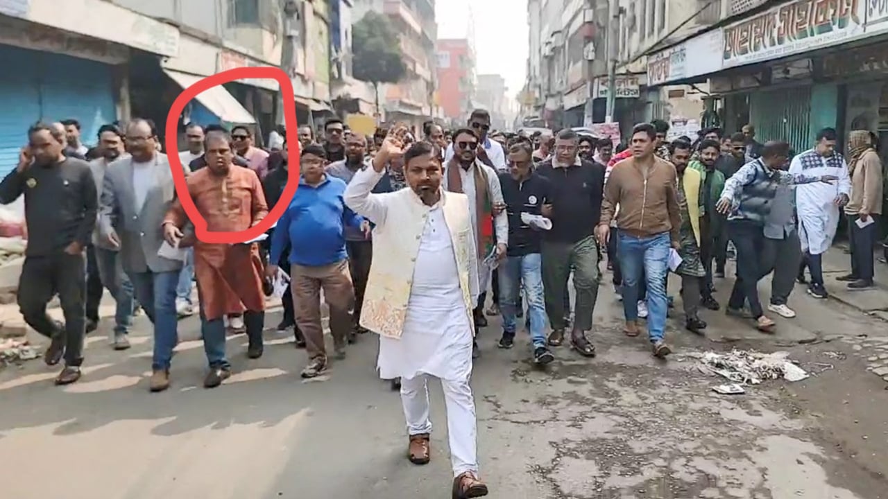 বিএনপির নির্বাচনি প্রচারে ইবি কর্মকর্তা