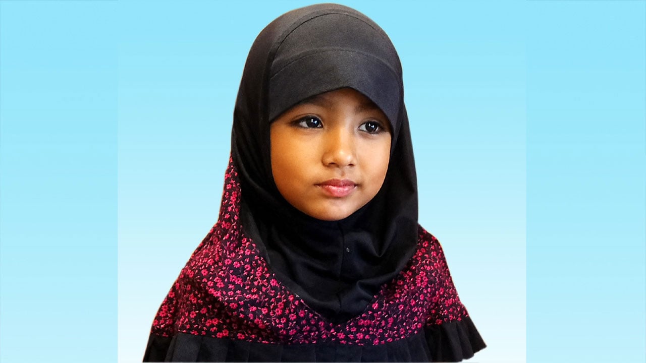 বাঁচতে চায় পাঁচ বছরের ব্লাড ক্যানসারে আক্রান্ত শিশু মাহি
