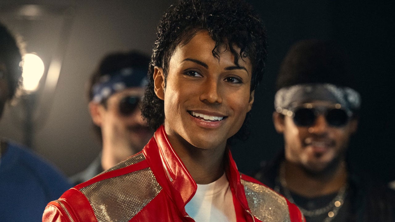 বক্স অফিসে ঝড় তুলল মাইকেল জ্যাকসনের বায়োপিক