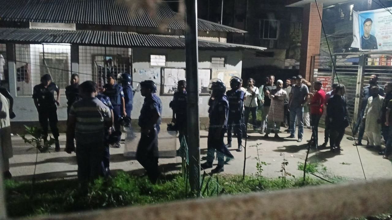 ময়মনসিংহ মেডিকেল ছাত্রাবাসে ছাত্রদলের দুই গ্রুপের সংঘর্ষ, আটক ১