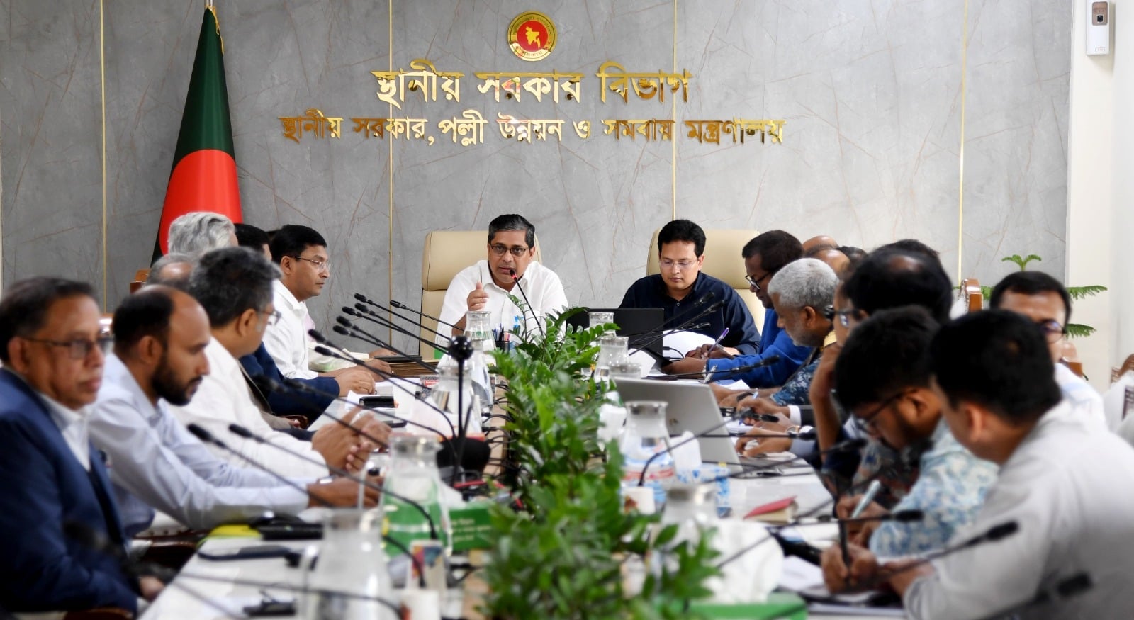 ছয় মাসের মধ্যেই রাজধানীর খাল ব্যবস্থাপনায় দৃশ্যমান পরিবর্তন ঘটবে