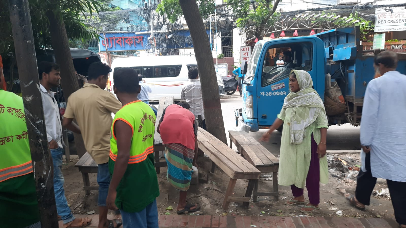 সরকারি জমি দখল করে ৮ নার্সারি, ডিএসসিসির উচ্ছেদ অভিযান