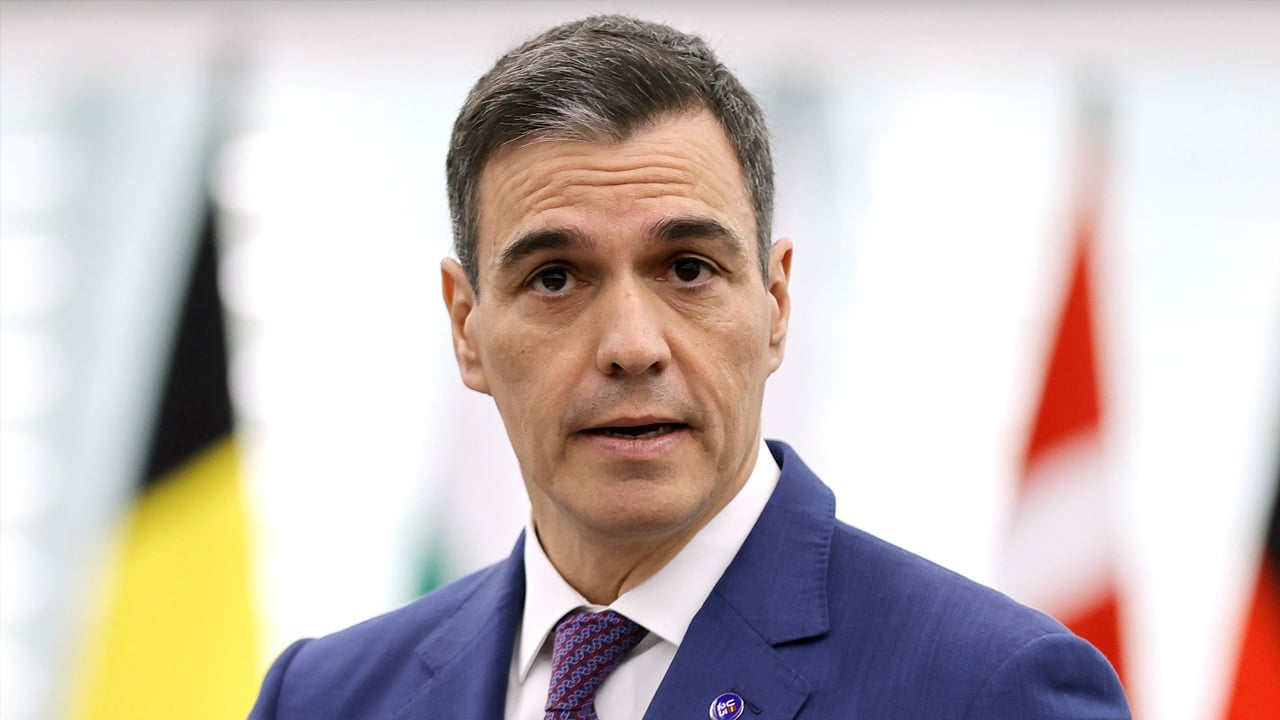 ইরানের হামলার ‘একতরফা’ সামরিক পদক্ষেপ প্রত্যাখ্যান স্পেনের প্রধানমন্ত্রীর