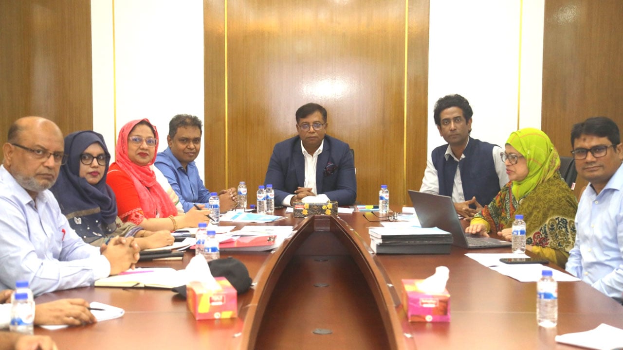 শিক্ষার্থীদের কর্মসংস্থান-উপযোগী দক্ষতা বাড়াতে প্রশিক্ষণের উদ্যোগ ইউজিসির