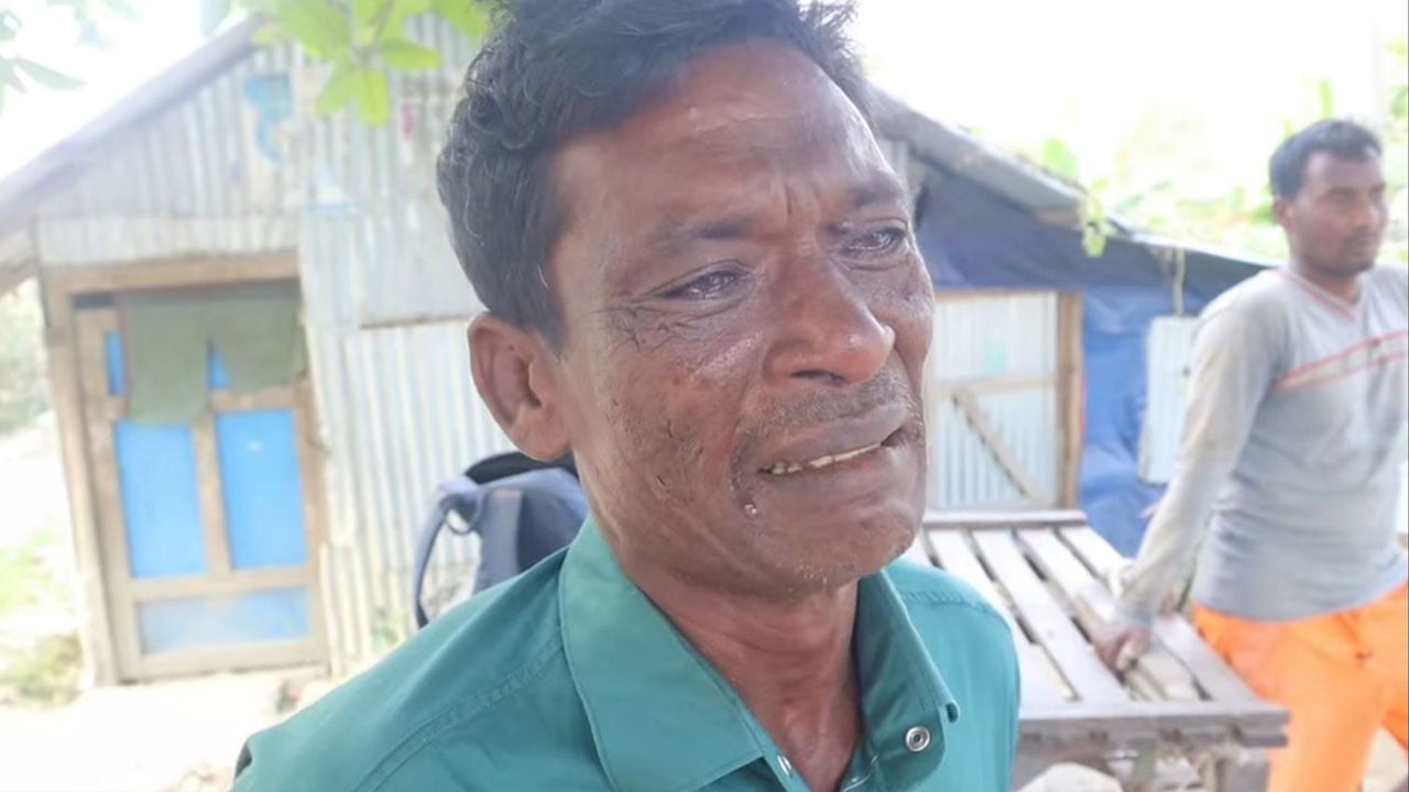 সন্দ্বীপে জেলের একমাত্র নৌকা চুরি, আতঙ্ক জেলেপাড়ায়