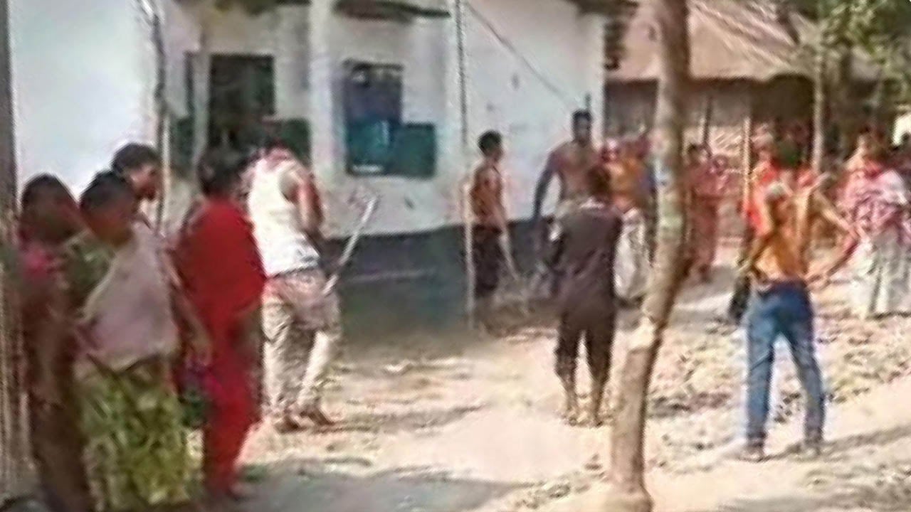 দুই ভাইয়ের জমি বিরোধের সংঘর্ষে প্রাণ গেল শ্যালকের ছেলের