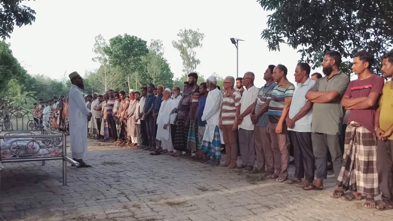 কুষ্টিয়ায় কথিত পীর শামীমের লাশ পুলিশ প্রহরায় দাফন