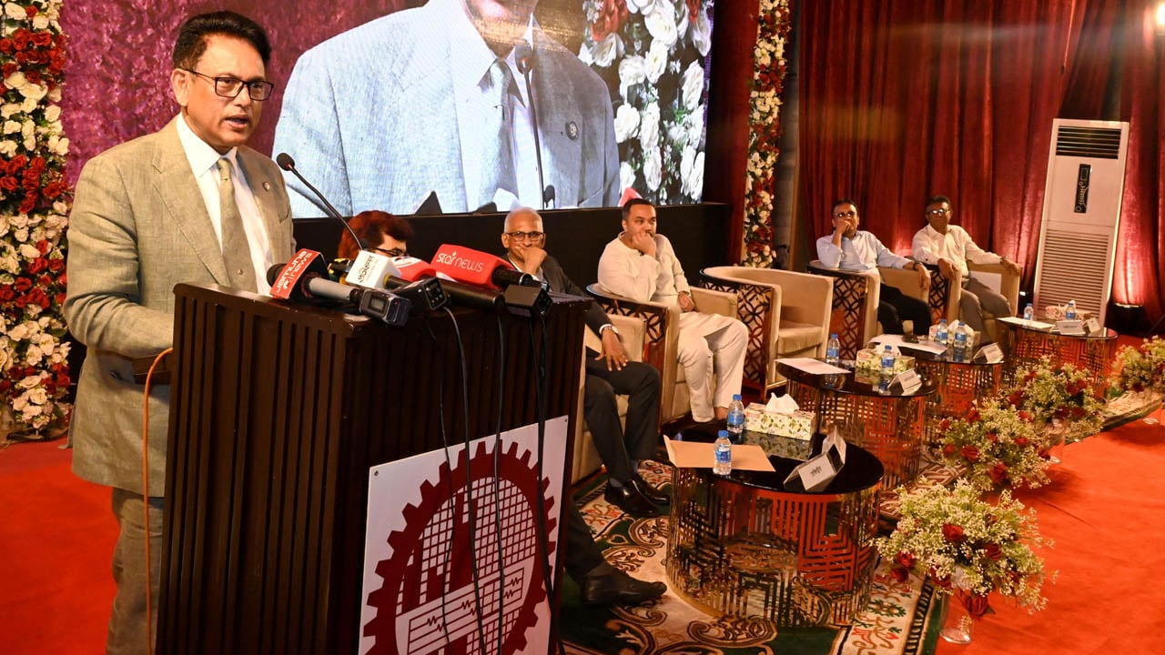বুয়েটে ২০২৫–২৬ শিক্ষাবর্ষের নবীন শিক্ষার্থীদের পরিচিতি সভা অনুষ্ঠিত