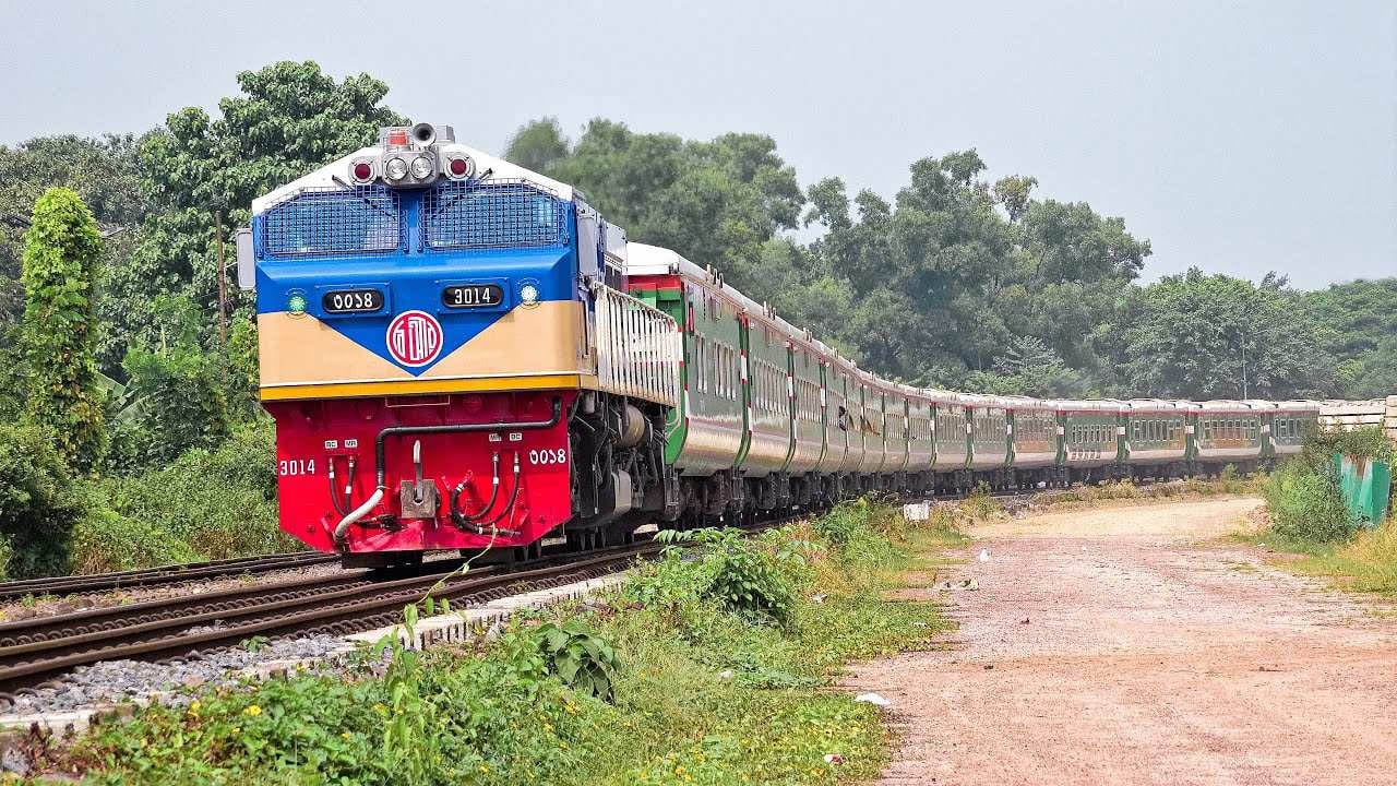 রোববার থেকে কক্সবাজার রুটে ট্রেন চলাচল স্বাভাবিক হওয়ার আশা
