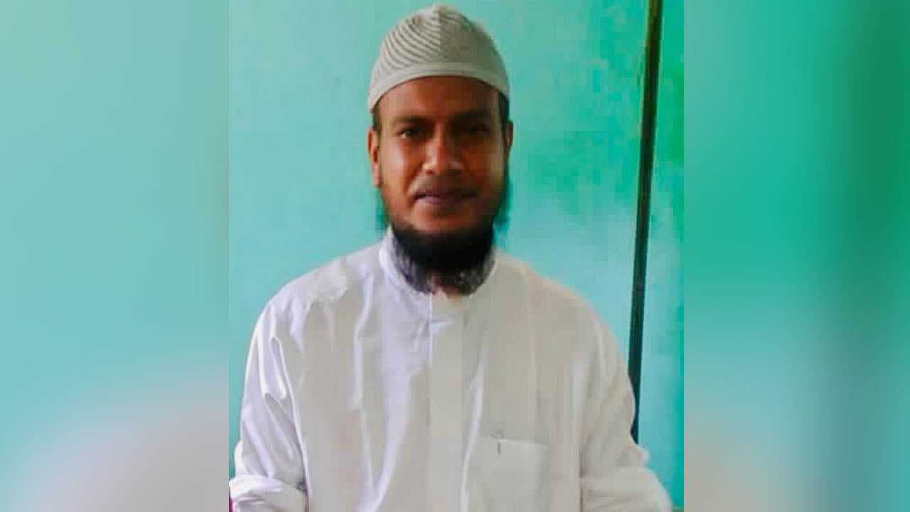 লোহাগাড়ায় জমির বিরোধে মাদ্রাসা শিক্ষককে পিটিয়ে হত্যা