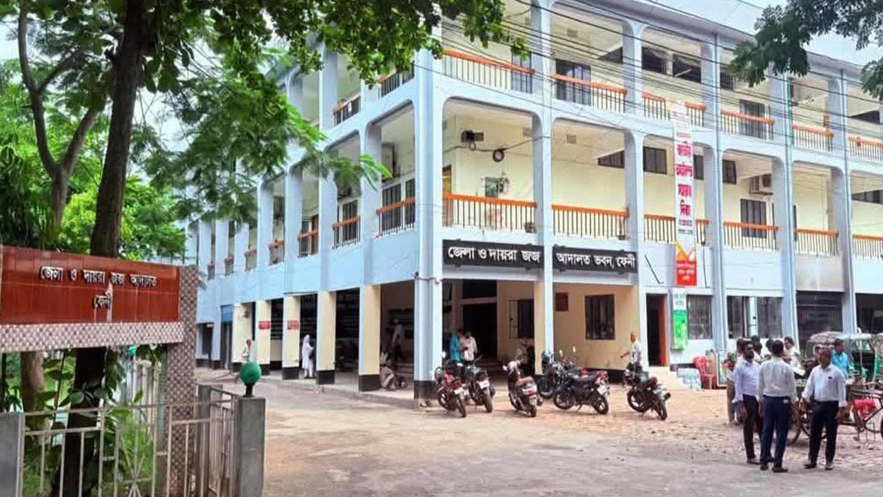 বাড়িতে হামলা-অগ্নিসংযোগ মামলায় বিএনপি-যুবদলের ৯ নেতাকর্মী কারাগারে