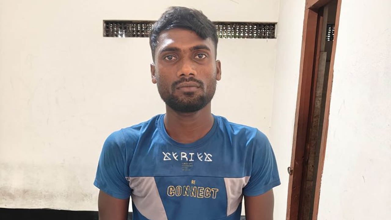 মহানবী (সা.)-কে নিয়ে অবমাননাকর মন্তব্যে করায় শ্রী সুমন সরদার গ্রেপ্তার