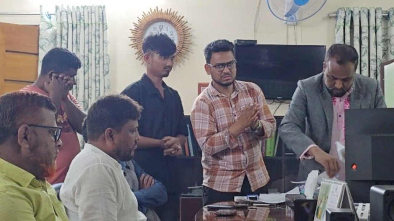 নীলফামারীতে জ্বালানি তেল চুরির অভিযোগে তিনজনের কারাদণ্ড