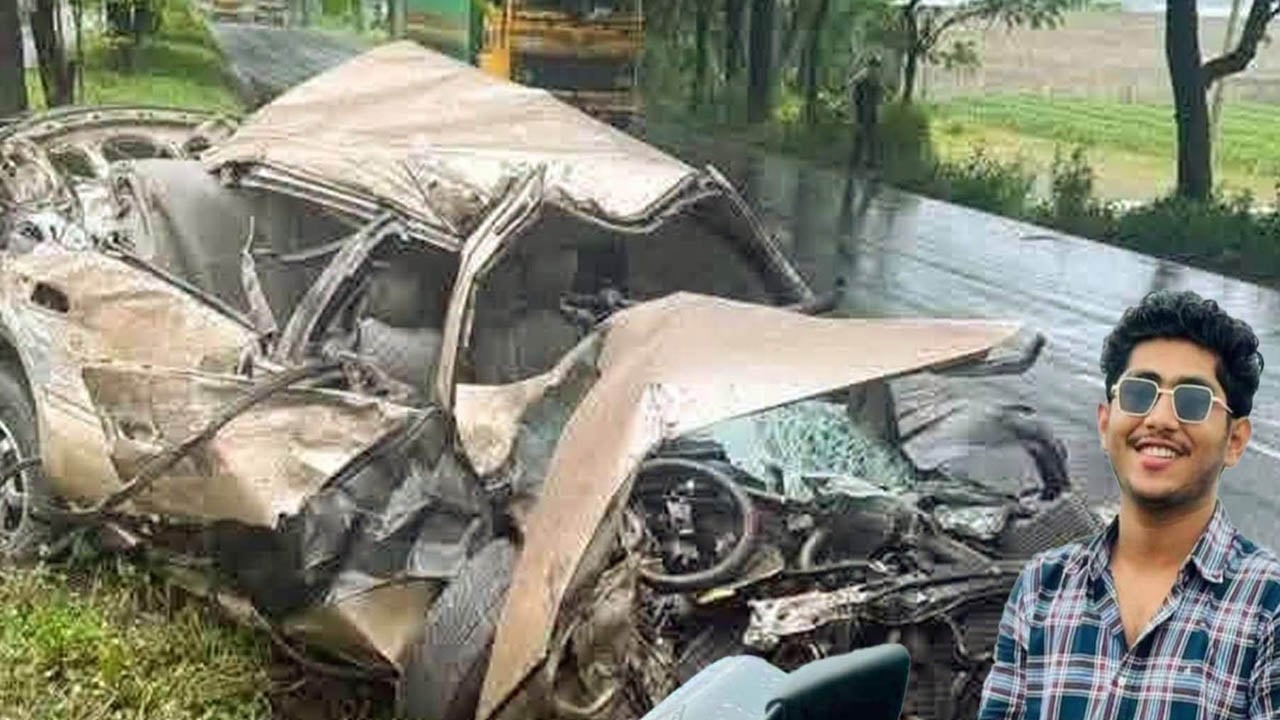 সীতাকুণ্ডে চাকা বিস্ফোরণে নিয়ন্ত্রণ হারিয়ে প্রাইভেটকার দুর্ঘটনা, যুবক নিহত