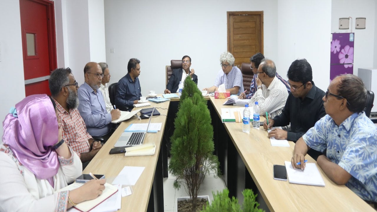 খাতভিত্তিক জনবল চাহিদা নিরূপণে জাতীয় সার্ভের নির্দেশ ইউজিসি চেয়ারম্যানের