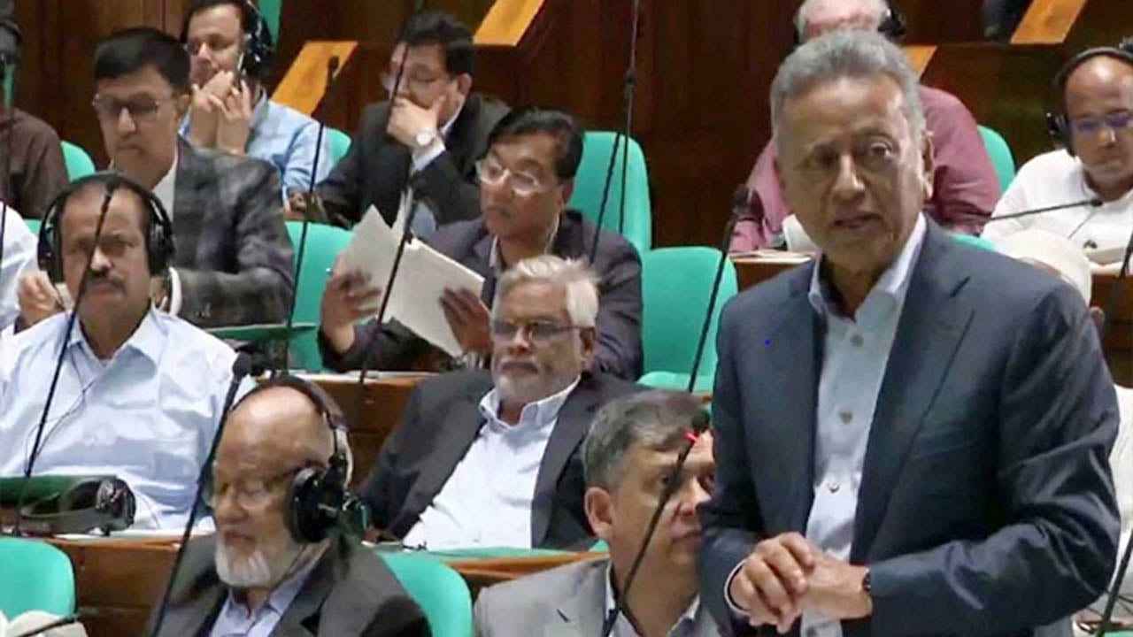 পুঁজিবাজারকে শক্তিশালী করতে সংস্কার কার্যক্রম চলছে: অর্থমন্ত্রী