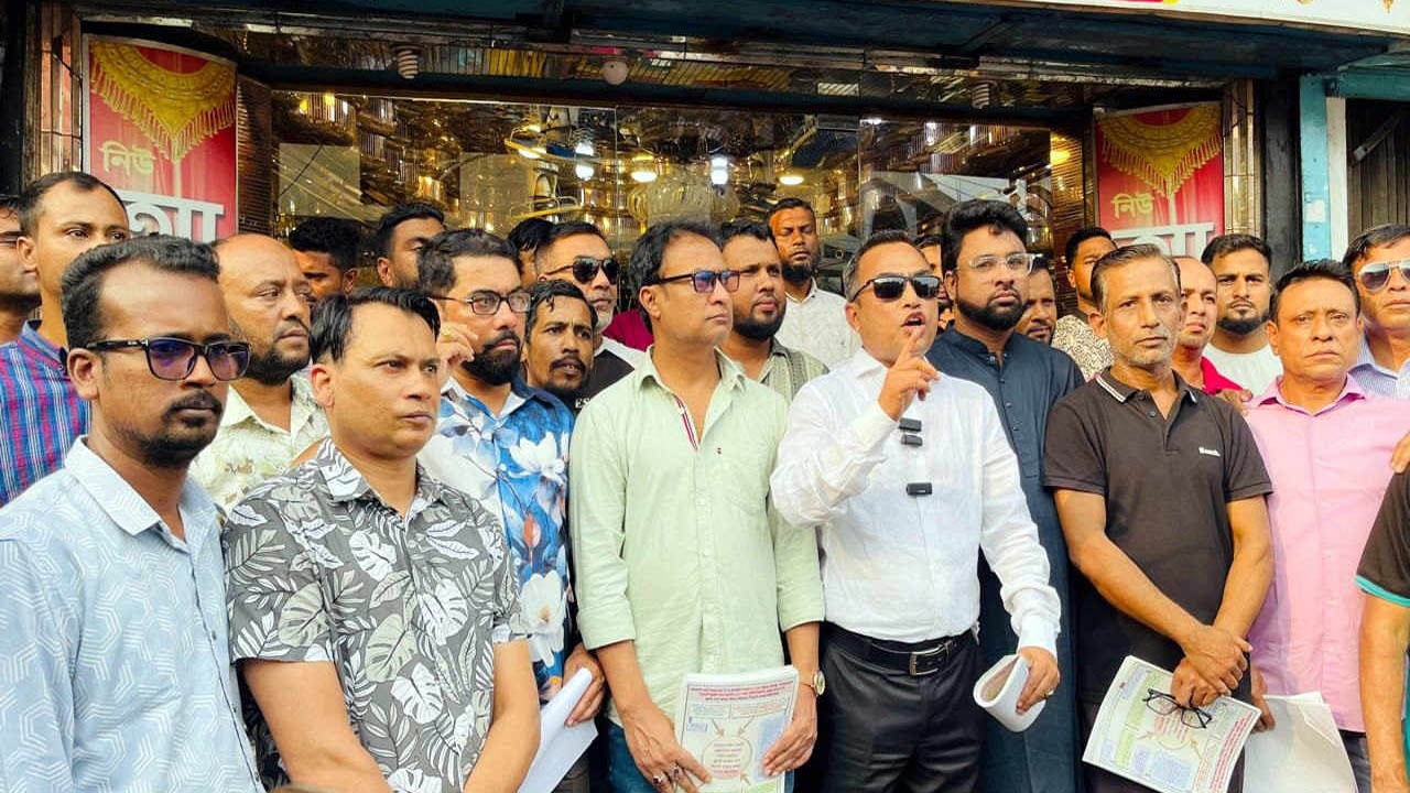 জুলাই সনদ বাস্তবায়নে সিলেটে যুবদলের লিফলেট বিতরণ