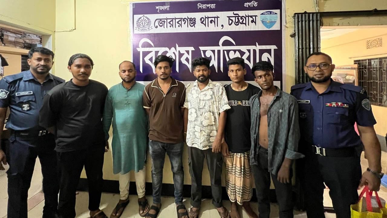 জোরারগঞ্জে যুবলীগ-ছাত্রলীগের নেতাকর্মীসহ গ্রেপ্তার ৬
