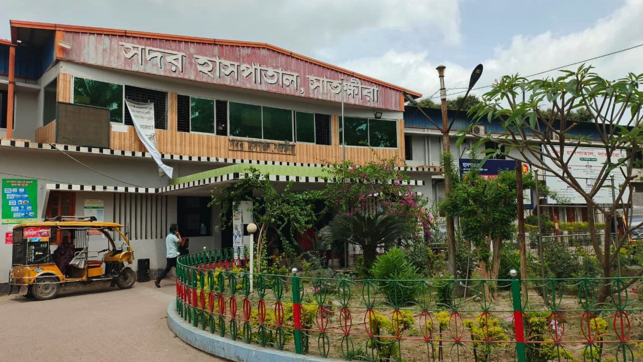 সাতক্ষীরায় চিকিৎসক ও নৈশপ্রহরীর ঝুলন্ত লাশ উদ্ধার