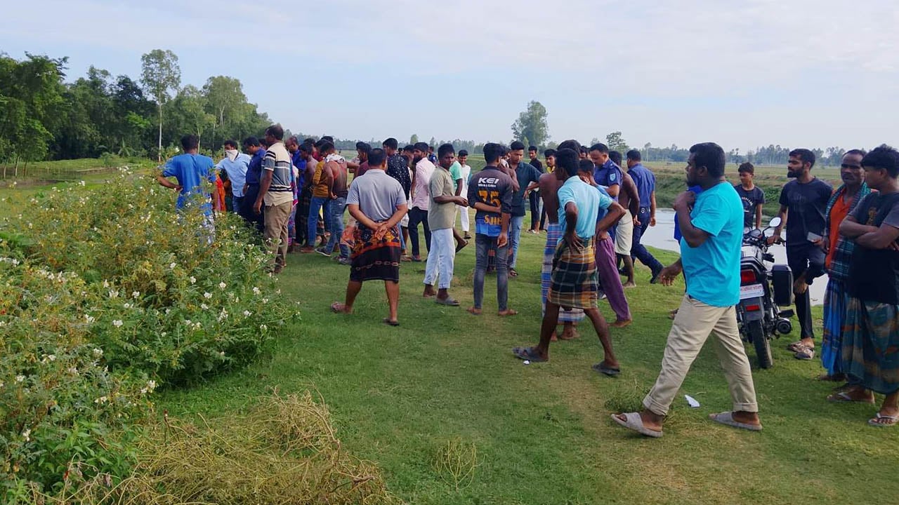 তারাগঞ্জে অজ্ঞাত পচাগলা লাশের খুলি ও হাড় উদ্ধার