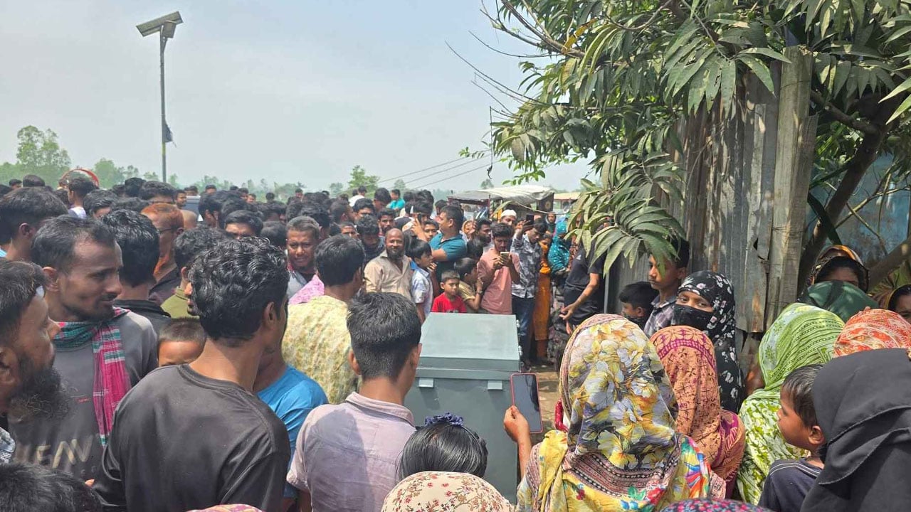 শ্রীবরদীতে ট্রাঙ্কে মিলল অর্ধগলিত নারীর লাশ