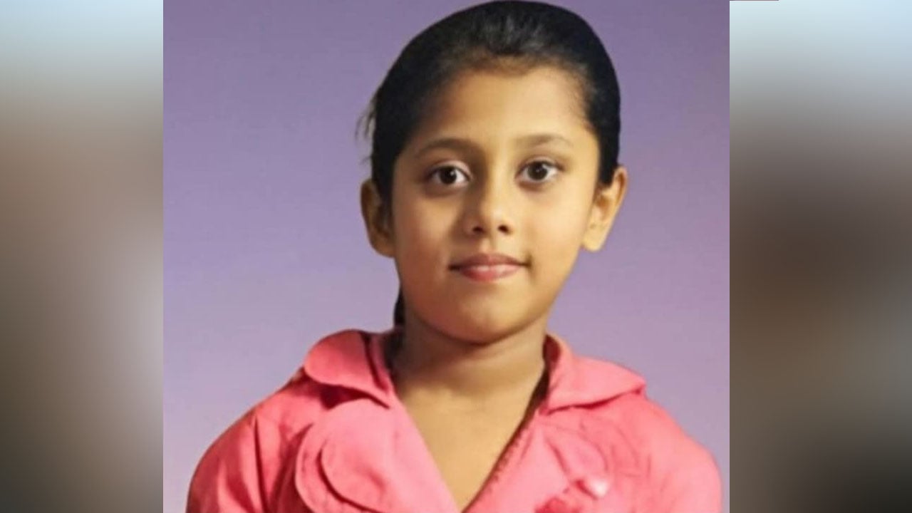 দোলনায় খেলতে গিয়ে ওড়না পেঁচিয়ে মাদ্রাসাছাত্রীর মৃত্যু