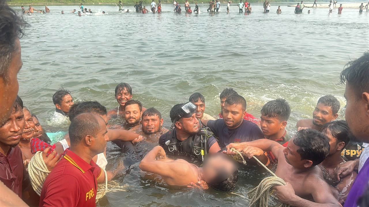 আত্রাই নদীতে গোসল করতে নেমে দুই ভাইয়ের মৃত্যু