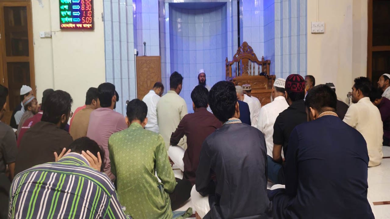 শাবিপ্রবিতে জুলাই শহীদদের স্মরণে জাতীয় ছাত্রশক্তির দোয়া মাহফিল
