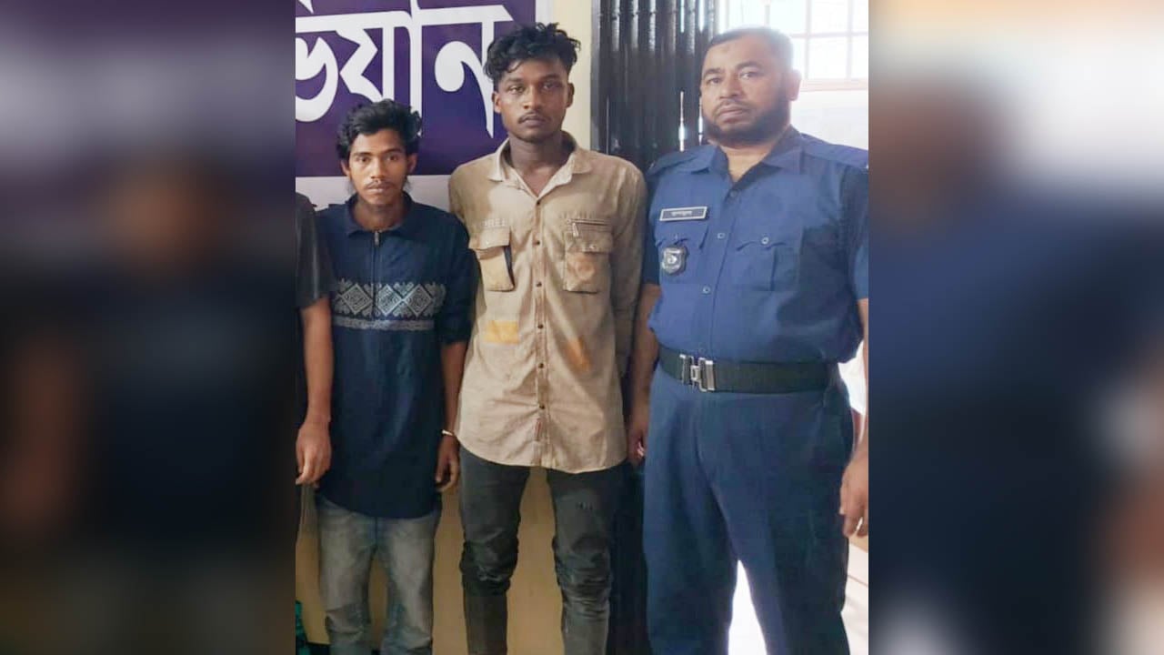 জোরারগঞ্জে দুই ট্রান্সফরমার চোরকে পুলিশে দিল জনতা
