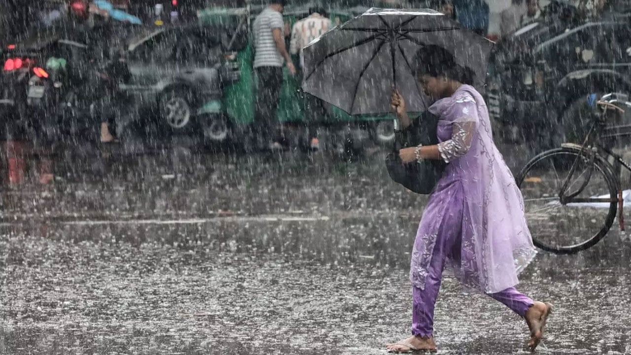 জুলাইয়ে স্বাভাবিকের চেয়ে ৩৬ শতাংশ বেশি বৃষ্টি