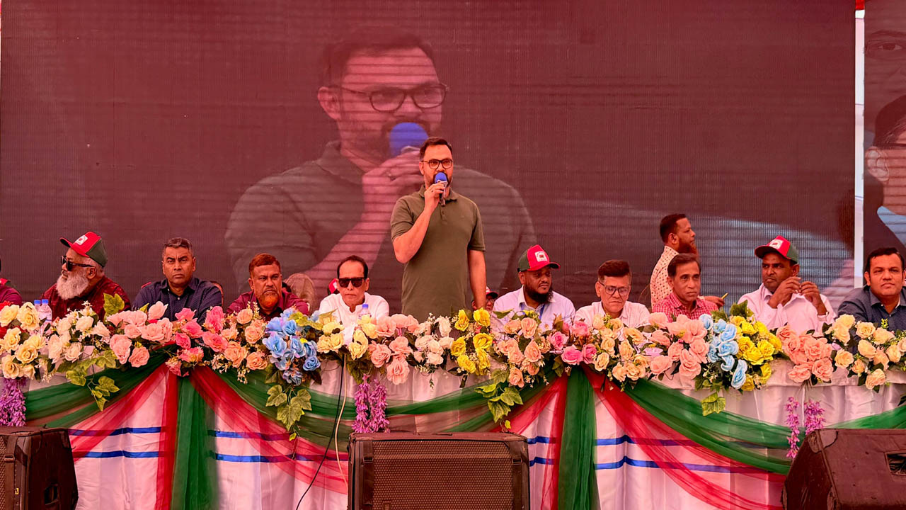 জাতীয় সংসদ নির্বাচন নিয়ে ষড়যন্ত্র হচ্ছে : আমিনুল হক