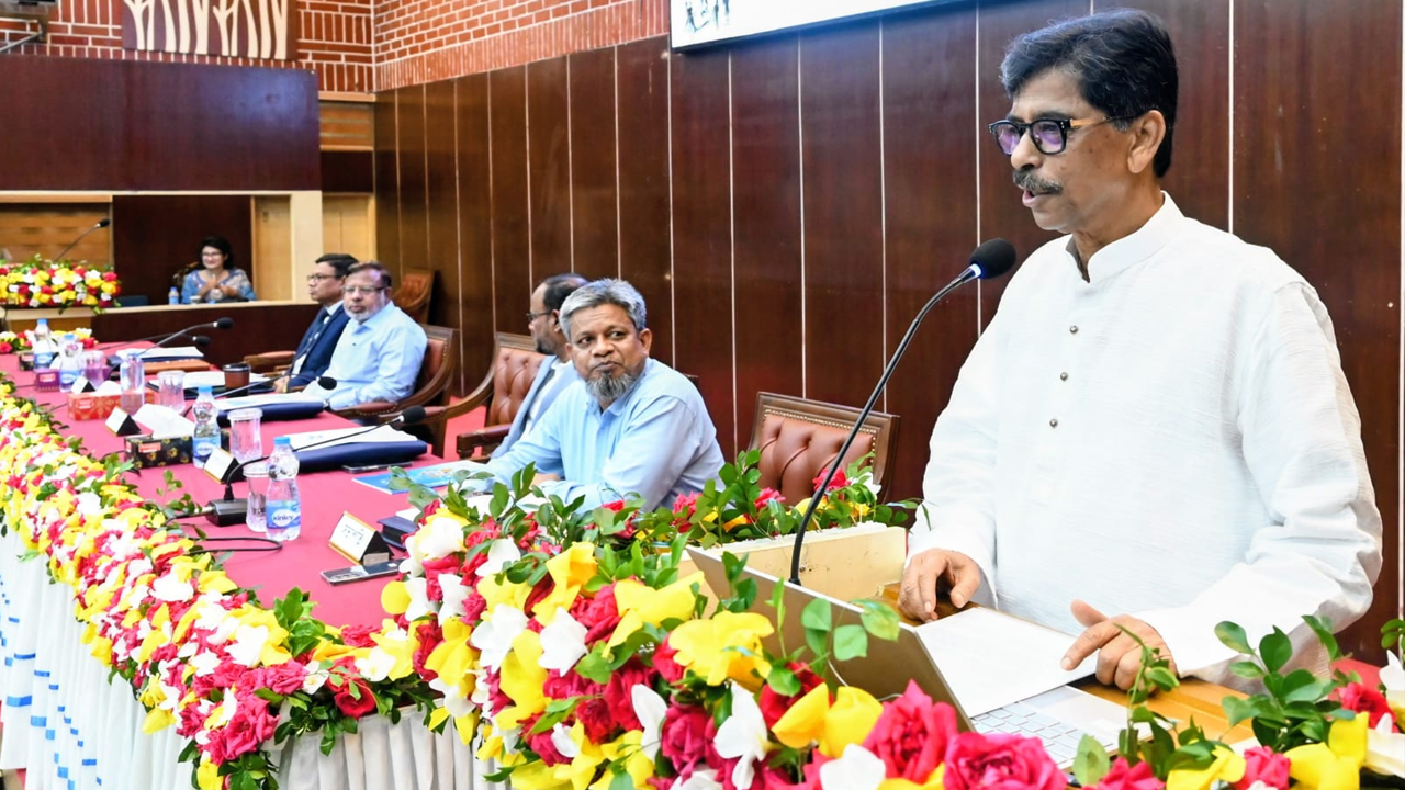 মৎস্য উৎপাদনে মান নিশ্চিত করে রপ্তানি বাড়াতে হবে: মৎস্য ও প্রাণিসম্পদ মন্ত্রী