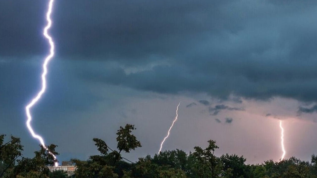 বরগুনার আমতলীতে বজ্রপাতে কৃষকের মৃত্যু