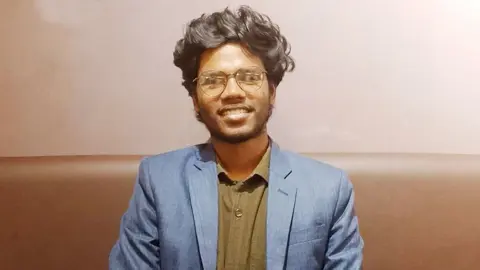 চাঁনখারপুলের মেস থেকে জবি ছাত্রের ঝুলন্ত লাশ উদ্ধার
