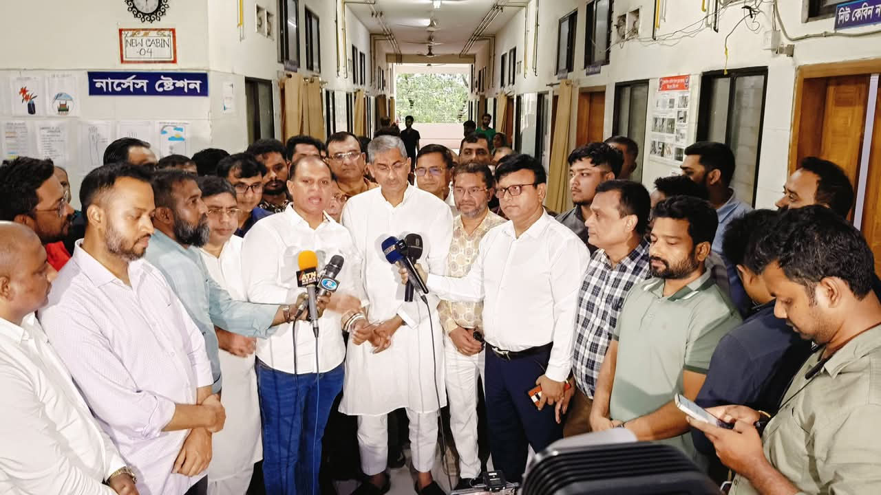 চার জুলাই যোদ্ধাকে বিএনপির আর্থিক সহায়তা