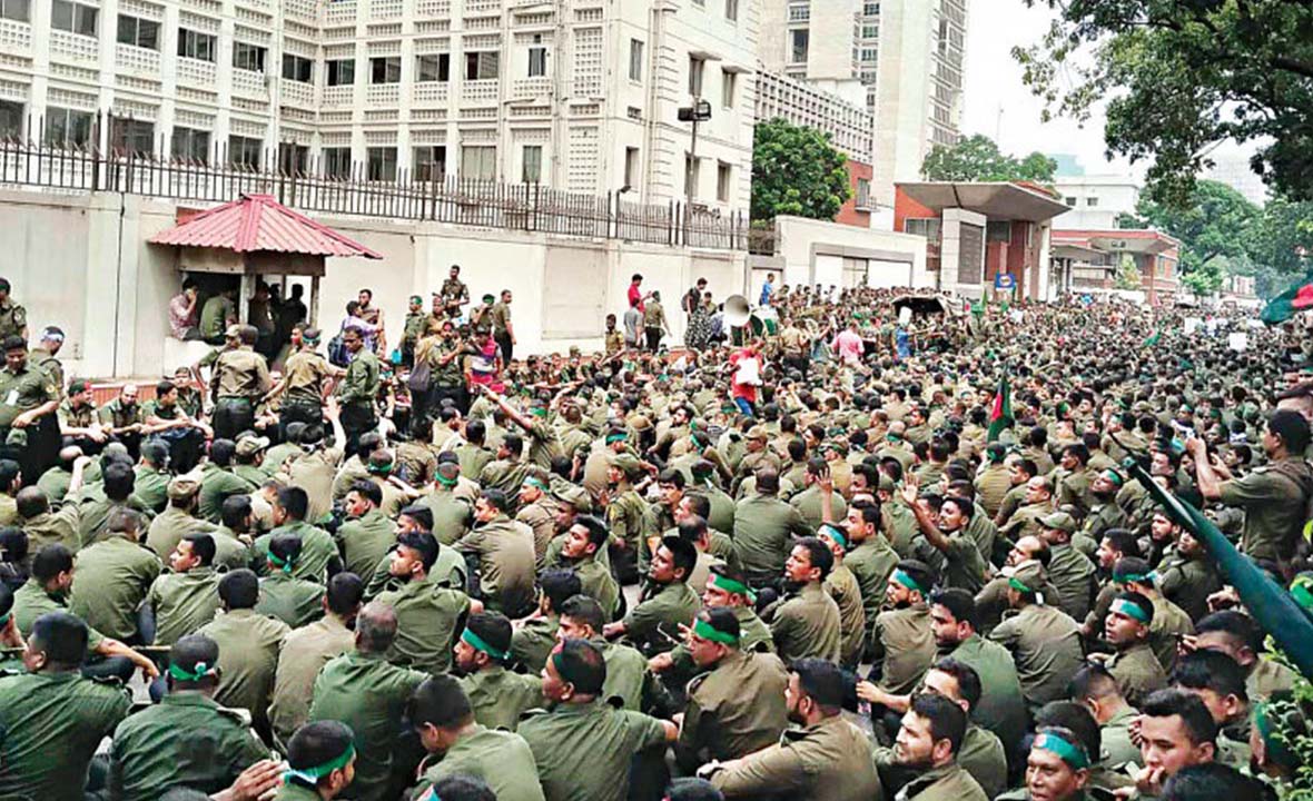 ৬৪৮ জনের বিরুদ্ধে বিভাগীয় ব্যবস্থা, ৪৪৭ সদস্যকে অব্যাহতি