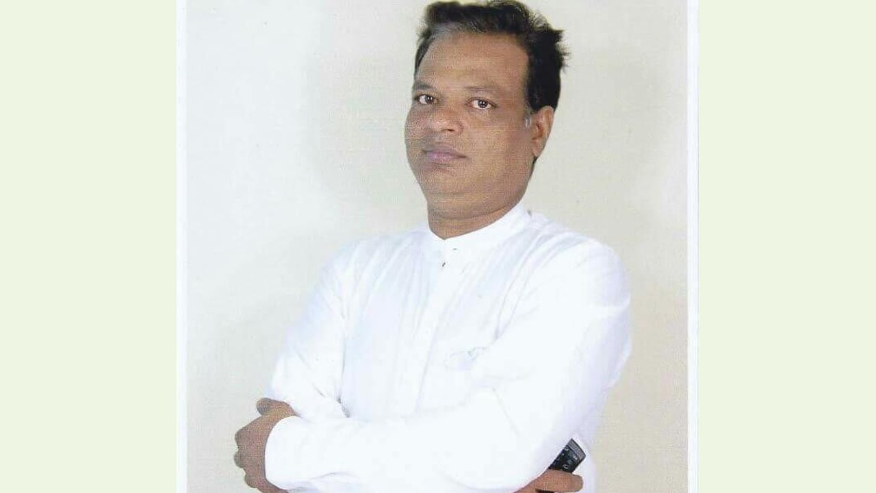 পালানোর পথে ধরা খেলেন ইউপি চেয়ারম্যান