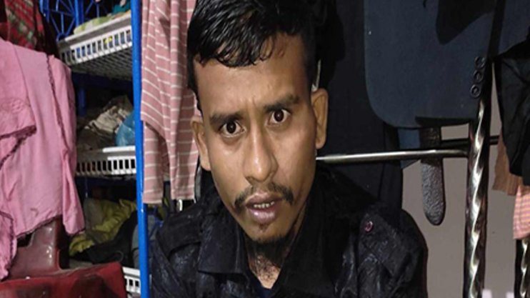 আসামি ছিনিয়ে নেওয়ার চেষ্টা, পুলিশ-গ্রামবাসী সংঘর্ষ