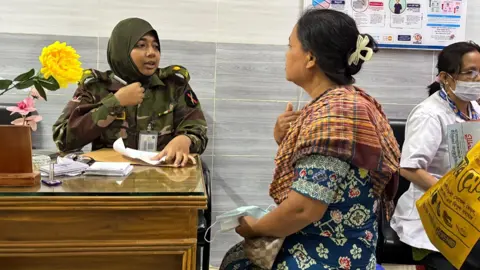 খাগড়াছড়িতে সেনাবাহিনীর উদ্যোগে চিকিৎসাসেবা পেল ৮৬১ রোগী